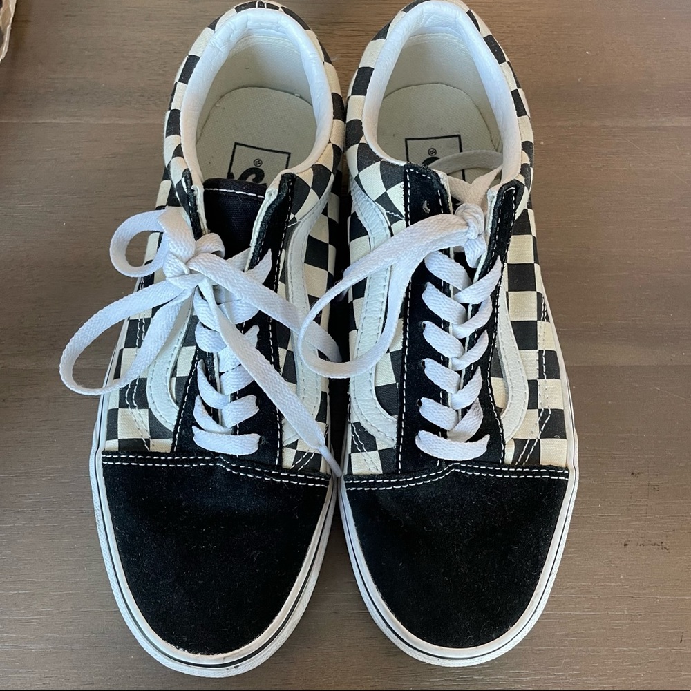 Vans Black & White Old Skool Slip Ons in good condition